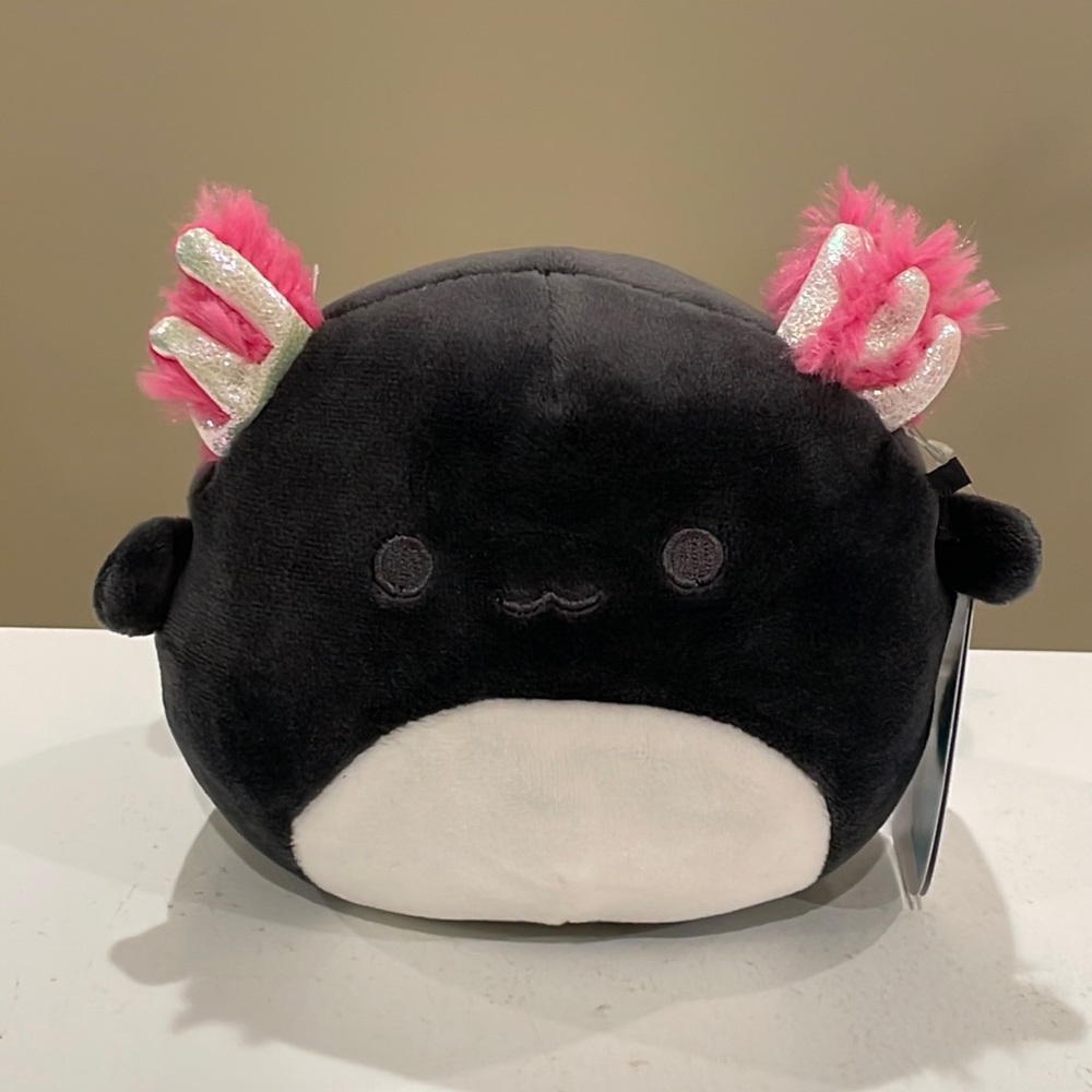 NWT 5” Jaelyn the Black / Pink Axolotl Squishmallow